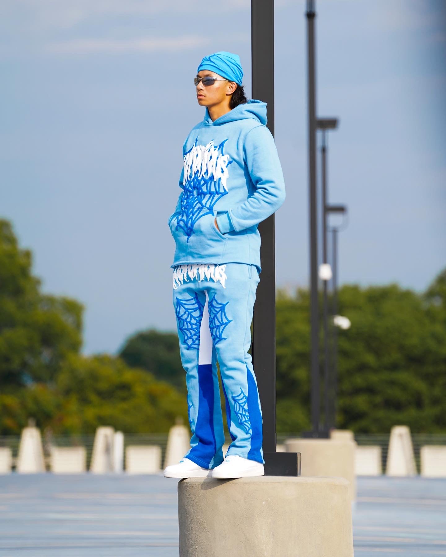 Web Flare Sweatpants - Blue